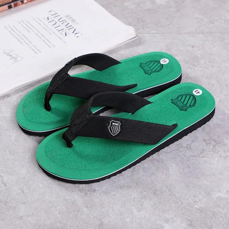 Männer Flip Flops Hochwertige Marke Herren Hausschuhe Heißer Verkauf Strandsandalen Rutschfeste Mode Hombre Casual House Hausschuhe - BlackDog T Shirt
