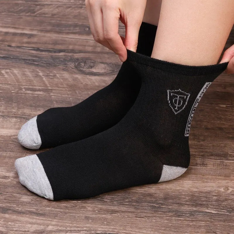 5Pairs Atmungsaktive Baumwolle Sport Strümpfe Männer Bambus Faser Herbst und Winter Männer Socken Schweiß Absorption Deodorant Business Sox